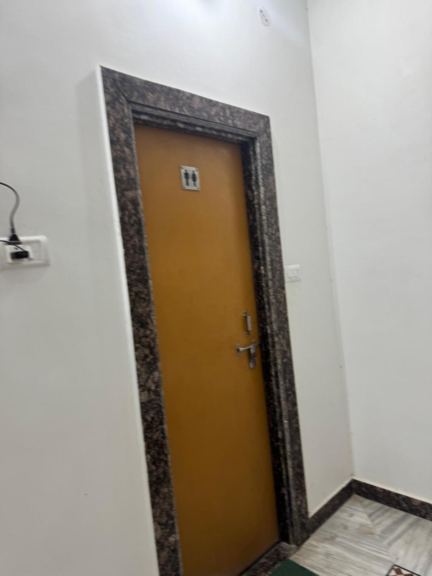 Ramaya Home Stay Βαρανάσι Εξωτερικό φωτογραφία